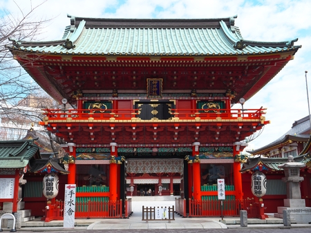 TOKYO, JAPAN-March 6, 2018: Zuishin-mon gate of Kanda Myojin Shinto at the Shrine (founded in 730) in Tokyo, Japan. Reconstructed in 1995 with cypress wood with an irimoya styled roofのeditorial素材