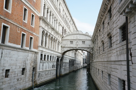 Venice, Italy-July 25, 2018: Ponte dei Sospiri or the Bridge of Sighs in Veniceのeditorial素材