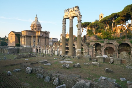Rome, Italy-July 29, 2018: Foro Romano early in the summer morningのeditorial素材