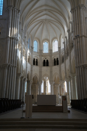 Vezelay, France-October 16, 2018: Basilica Sainte-Marie-Madeleine in Vezelayのeditorial素材