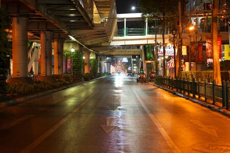 Bangkok,Thailand-December 8, 2019: Phloen Chit Street along Phra Phrom or Erawan Shrine before the dawn in Bangkokのeditorial素材