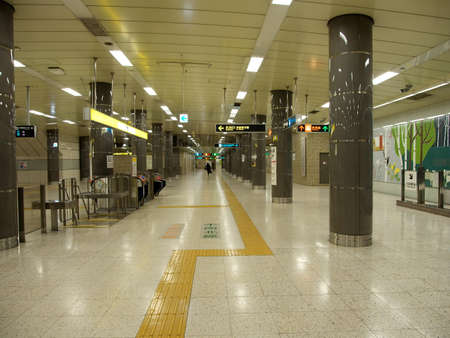Hokkaido,Japan-November 10, 2020: Platform of Sapporo Subway Odori stationのeditorial素材