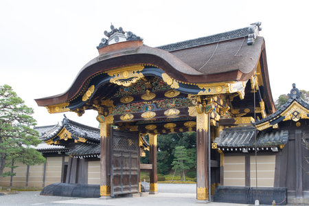 Gate to Ninomaru Palace at Nijo Castle in Kyotoのeditorial素材