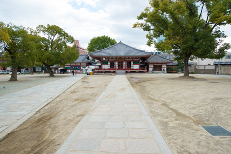 OSAKA,JAPAN - February 2, 2016 :Shitennoji temple in Osaka,Japanのeditorial素材