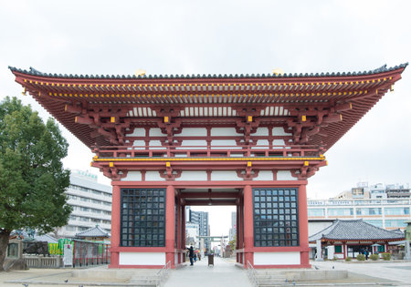 OSAKA,JAPAN - February 2, 2016 :Gate to Shitennoji temple in Osaka,Japanのeditorial素材