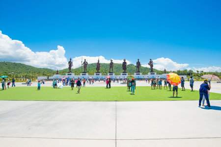 Prachuabkhirikhan, Thailand - July 17, 2016 : Statues of seven kings of Thailand at Rajabhakti (Ratchapak) Park in Prachuabkhirikhan,Thailandのeditorial素材