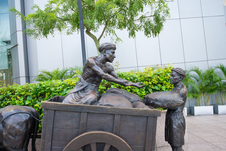 Singapore - 05 Nov 2017 : Early Founders Memorial Stone at Fullerton Square in Singapore.のeditorial素材