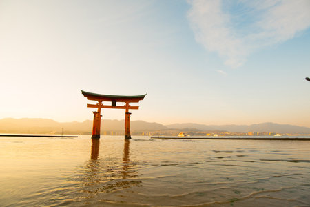 HIROSHIMA JAPAN - November 11, 2018 : Tourist to see Floating torii gate and pray of Itsukushima Shrine at Miyajima island Hiroshima, Japanのeditorial素材