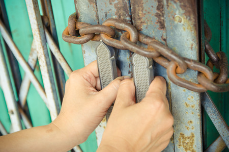 hand hold the stretch doorの写真素材