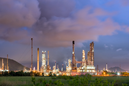 Oil refinery plant at cloundy twilight, Storm backgound.のeditorial素材