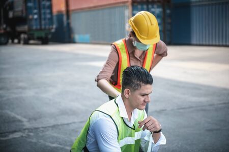 Coronavirus Covid-19 Epidemic Impact Unemployed of Labor, Man Worker Feeling Hopeless after He Company Lay-Off From Covid19 Crisis. Business Downturn From Coronavirus Situation and Unemploymentの写真素材