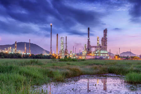 Twilight shot at oil refinery plant.の写真素材