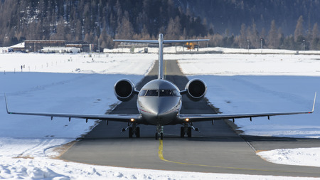 Taxiing to runway 21 of Samedan airport Engadin Swissのeditorial素材