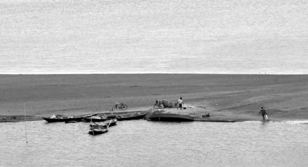 Fisher worked on the beaches of Indiaの写真素材