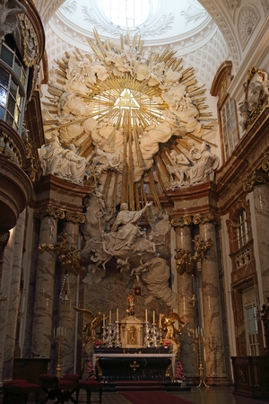 Karlskirche (St. Carl's churh) interior, Vienna, Austriaのeditorial素材