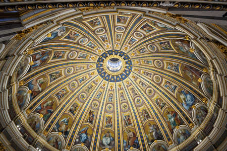 Vatican, Rome, Italy - January, 7, 2020. Interior of the Saint Peter cathedral of Vatican. The cathedral is the largest and the mos famous catholic church of the world.のeditorial素材