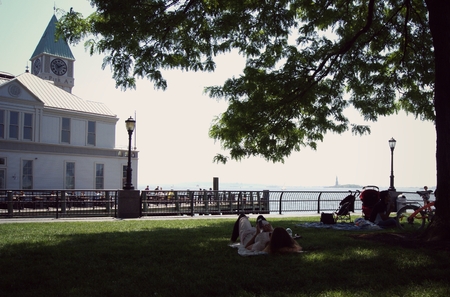 Battery resting in parkのeditorial素材