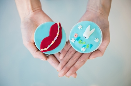 Giving Fancy cupcakesの写真素材