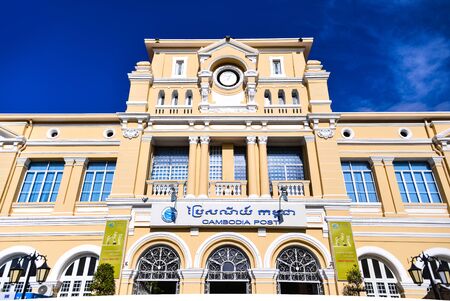 Phnom Penh, Cambodia - AUG 03, 2017: The French-era Cambodia Post Office in Phnom Penhのeditorial素材