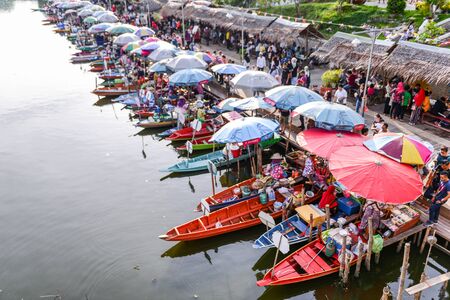 SONGKHLA, THAILAND - April 15, 2018: Sellers sell food and souvenirs at Klonghae Floating Market in Hat Yai, Thailand. The First floating Market in the South of Thailand.のeditorial素材