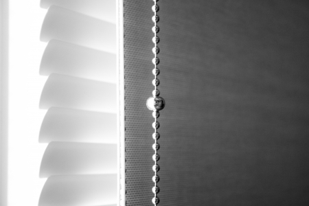 Close-up of blindsの写真素材