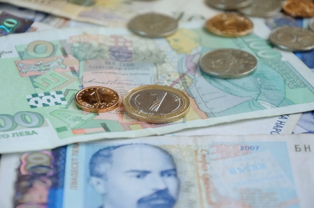 bulgarian bankonotes and coins