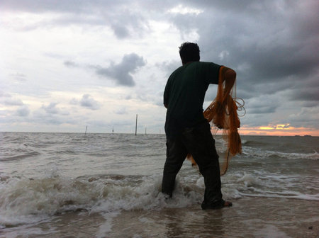 Fishing before raining