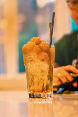 Fresh, sweet name longan juice and meat paste glass buen longan