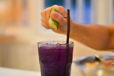 Butterfly pea lemon  juiceの写真素材