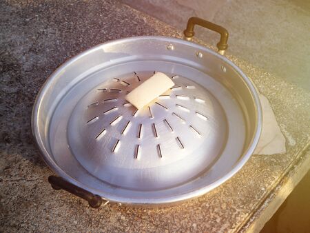 Pork pan, empty pan, waiting Time to come back and eat together with many people for happiness and funの写真素材