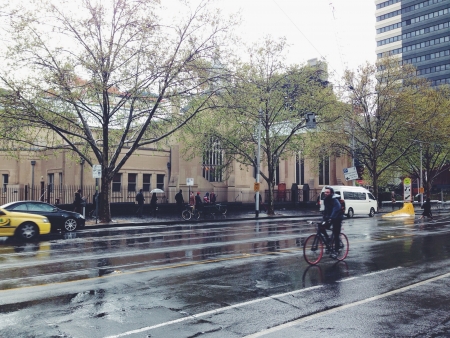 Cycling after rainの素材