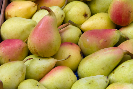 Delicious pears on the market of Catania in Sicilyの写真素材