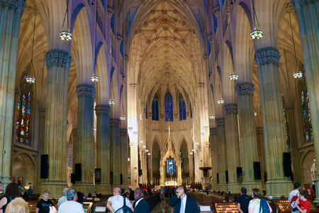 NEW YORK, USA - August 28, 2018: St Patrick's Cathedral New Yorkのeditorial素材