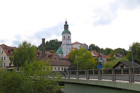 Skofja Loka, Slovenia - September 26, 2019. Stone bridge over the river and housesのeditorial素材