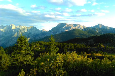 Beautiful picturesque view of the mountains at dawnの写真素材