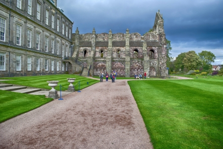 ruins of the ancient cathedral in holyrood palace parkのeditorial素材