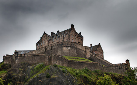 Edinburgh castle on top of hillのeditorial素材