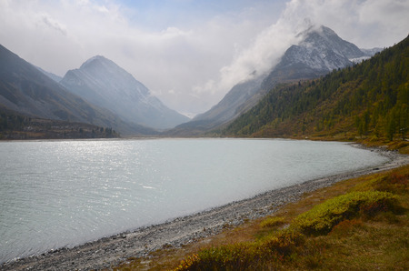 Akkem Lake iin autumn. Katun mountain range. Altai Republic, Russiaの写真素材