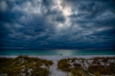 Rain on the beach の写真素材
