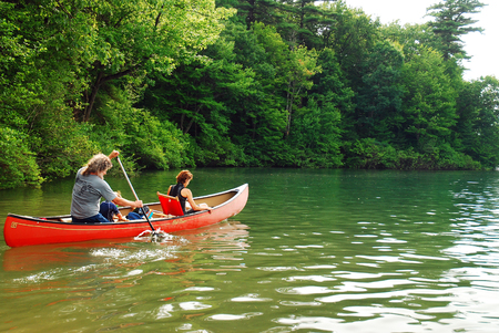 A Family Paddling on Walden Pond, Massachusettsのeditorial素材