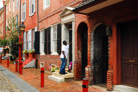 Elfreth's Alley, the Oldest Continually Inhabited Street in the USAのeditorial素材