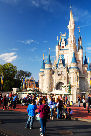 Crowd in Front of Cinderella Castle in Disneyworldのeditorial素材