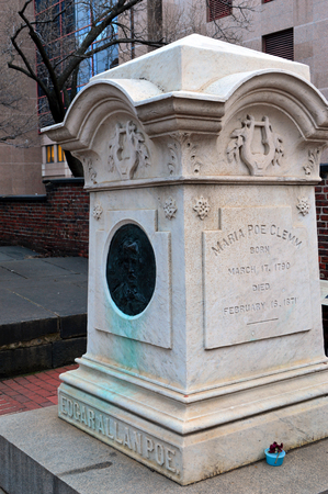 The Final resting place for Poet Edgar Allen Poe in Baltimore, Marylandのeditorial素材