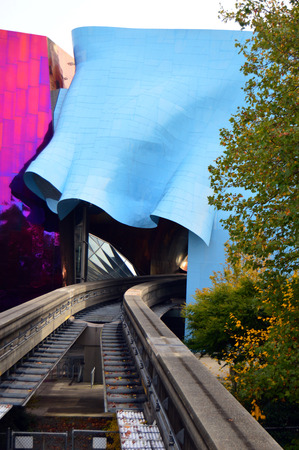 A monorail track goes through the Seattle Music Experience buildingのeditorial素材