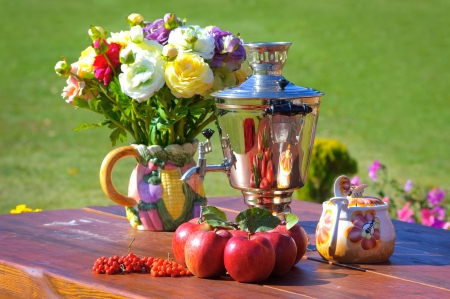 Autumn theme with samovarの写真素材