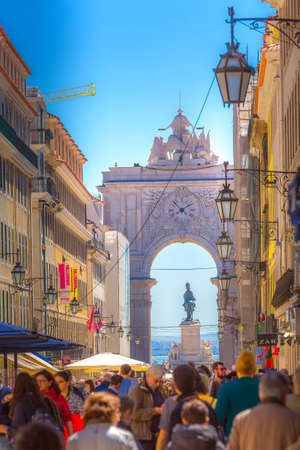 Lisbon, Portugal - March 27, 2018: People going to Rua Augusta Arch located at Commerce Squareのeditorial素材