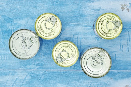 A studio photo of canned foodの写真素材