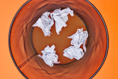 A studio photo of a trash canの写真素材