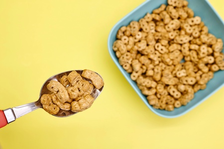 A studio photo of breakfast cerealの写真素材