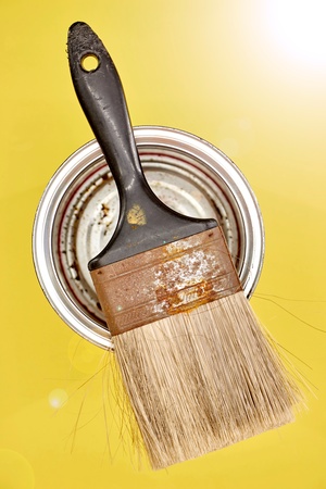 A studio photo of a tin of paintの写真素材